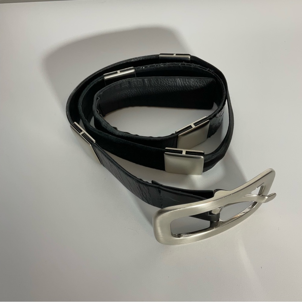 Suzi Roher Canada Black Leather Belt w/Silver Rectangle Hardware w/Silver Buckle